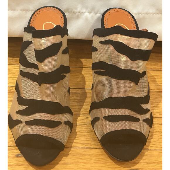 Charlotte Olympia Women's Zebra Slip-On Stiletto Mules Heels Size 38 - Picture 1 of 7